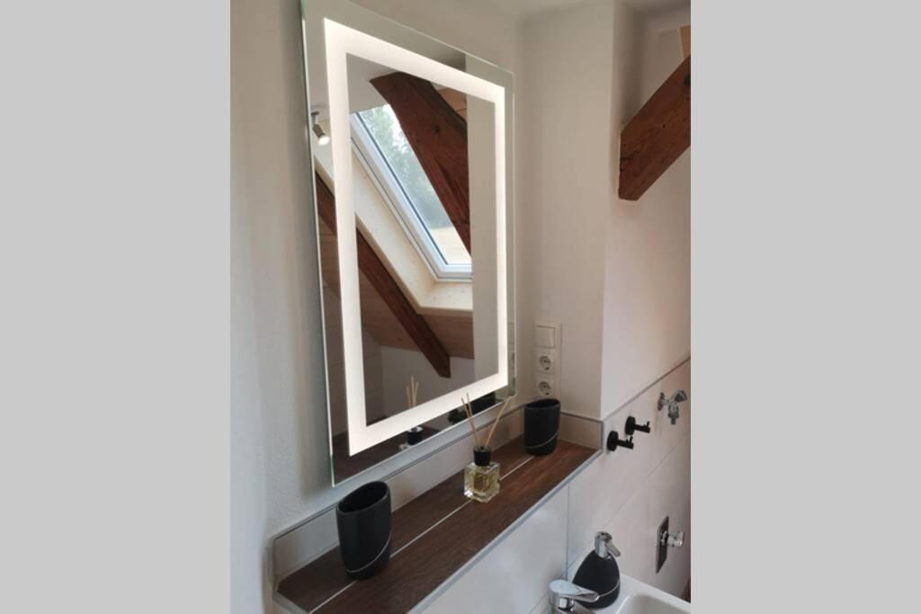 Ruhig Gelegene, Top Moderne Ferienwohnung - Hot Tub Und Sauna Gegen Aufpreis Neuhaus an Der Eger Eksteriør bilde