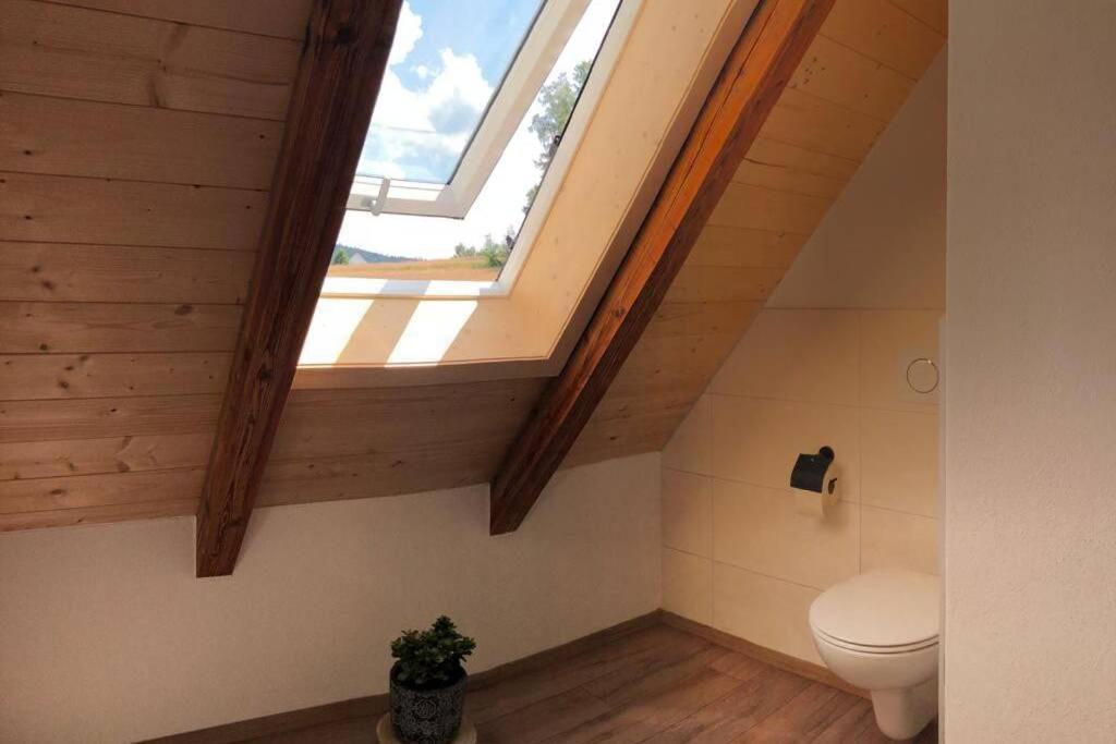 Ruhig Gelegene, Top Moderne Ferienwohnung - Hot Tub Und Sauna Gegen Aufpreis Neuhaus an Der Eger Eksteriør bilde