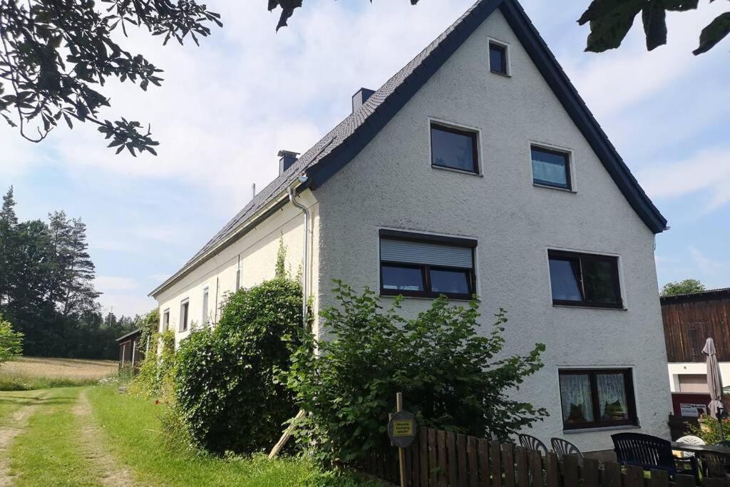 Ruhig Gelegene, Top Moderne Ferienwohnung - Hot Tub Und Sauna Gegen Aufpreis Neuhaus an Der Eger Eksteriør bilde