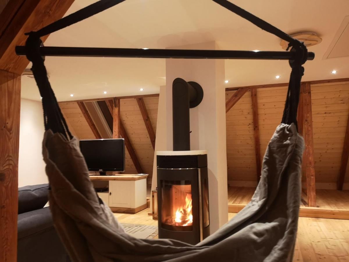 Ruhig Gelegene, Top Moderne Ferienwohnung - Hot Tub Und Sauna Gegen Aufpreis Neuhaus an Der Eger Eksteriør bilde